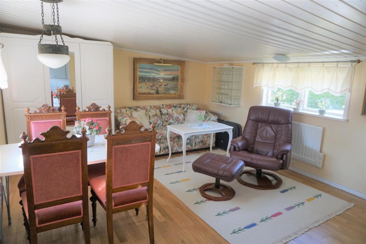 Karlholm Snatra Stugomrade Villa Karlholmsbruk ภายนอก รูปภาพ